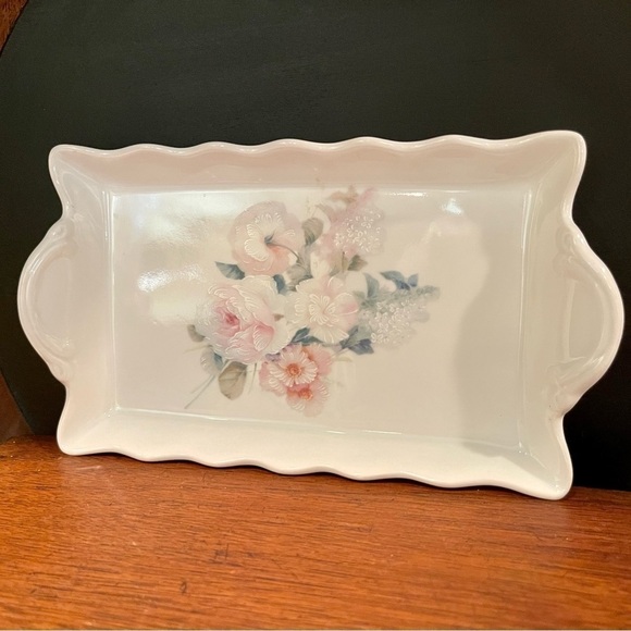 ROYAL PATRICIAN, FINE BONE CHINA TRAY. MADE IN ENGLAND. - Picture 2 of 9